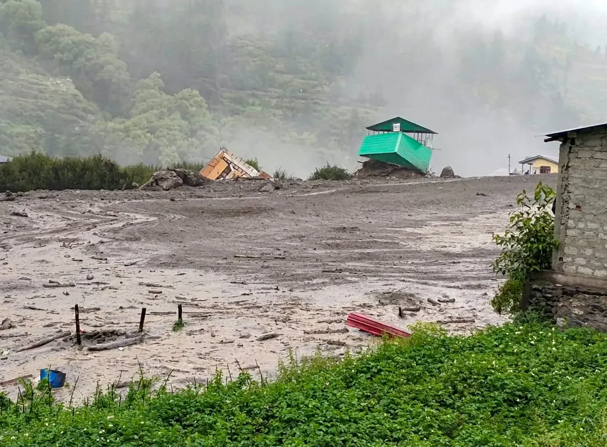 क्या उत्तरकाशी में तबाही के बीच तीन आईएएस अफसरों की तैनाती से राहत मिलेगी?