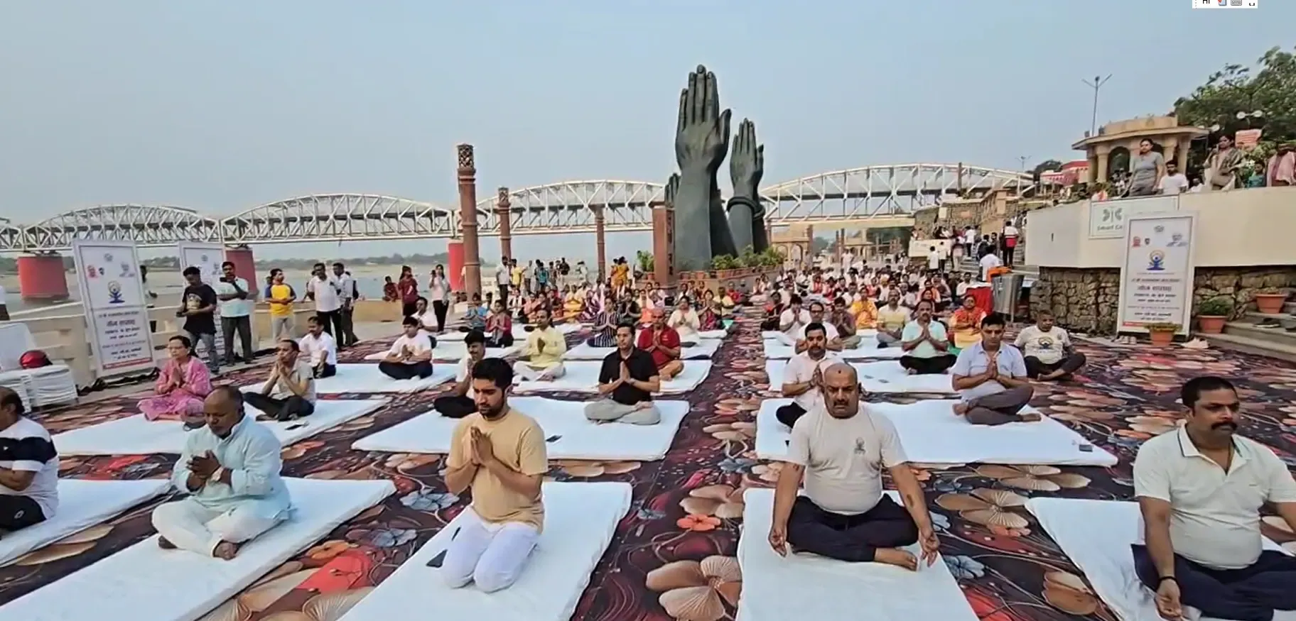 क्या वाराणसी में योग सप्ताह का भव्य शुभारंभ हुआ है, 'एक पृथ्वी, एक स्वास्थ्य' का संदेश?