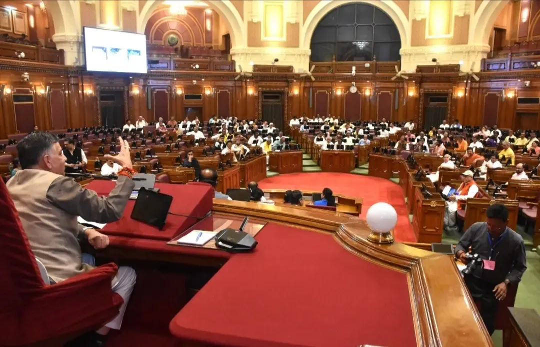 क्या समाजवादी पार्टी ने विधानमंडल मानसून सत्र में हंगामा किया?