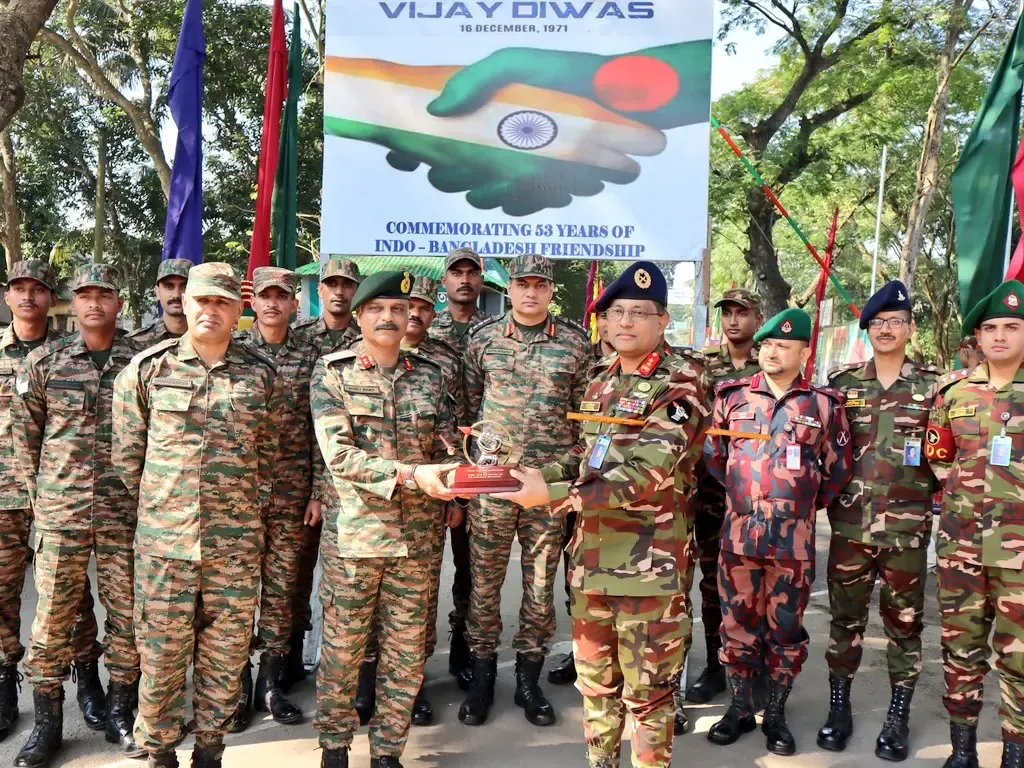 Vijay Diwas: Indian and Bangladesh Armies Share Sweets at the Border