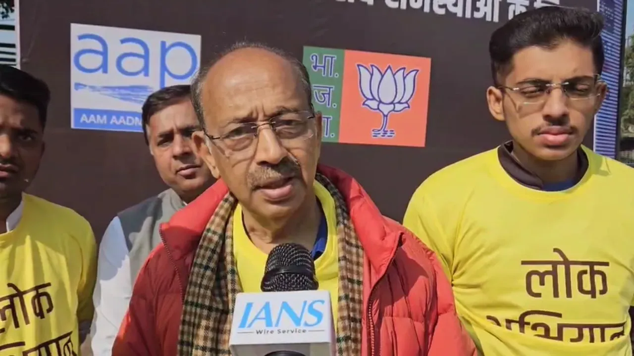 Vijay Goel Connects with Delhi Residents on Critical Topics Ahead of Assembly Elections