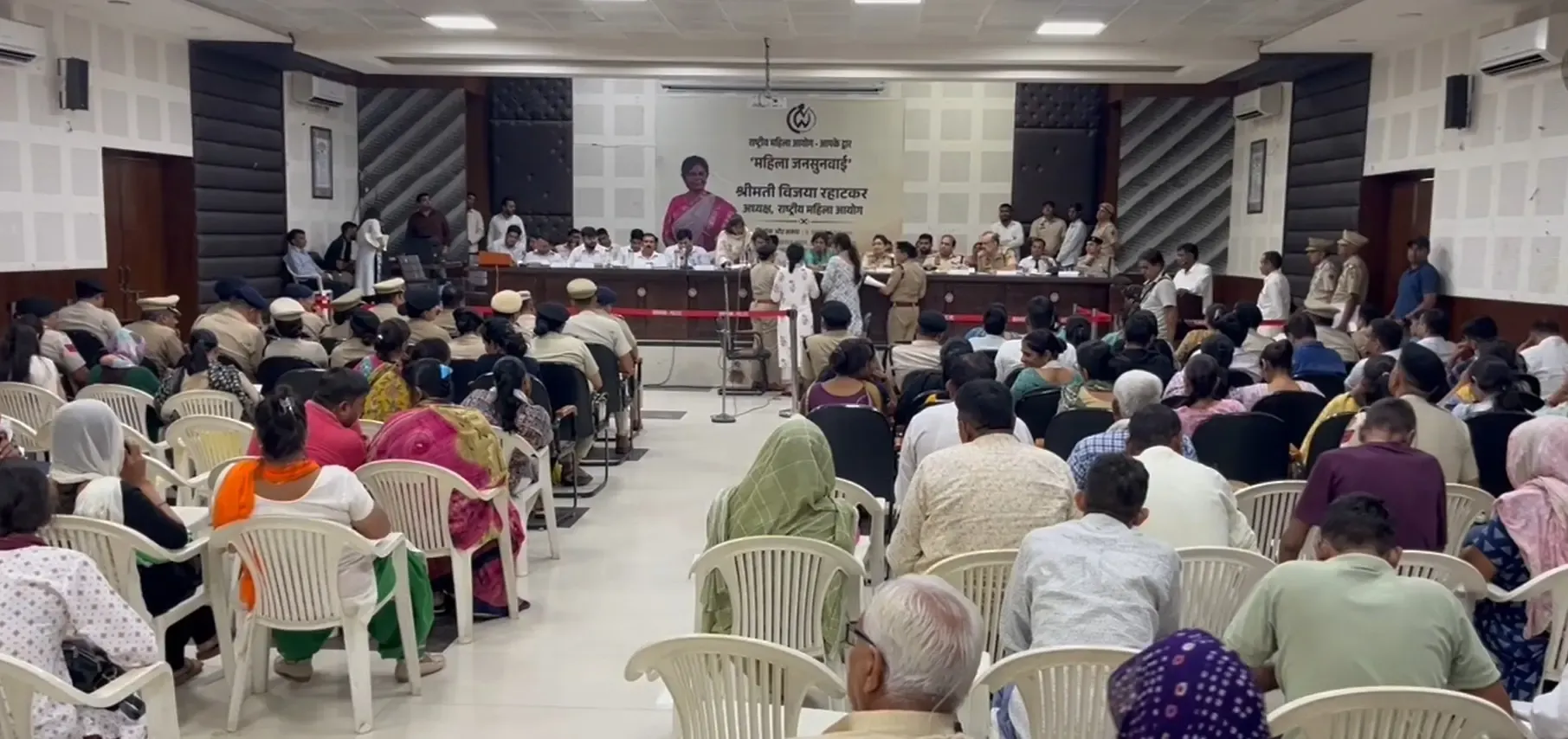 क्या हरियाणा में विजया रहाटकर ने तीन जिलों की पीड़िताओं की शिकायतें सुनीं?