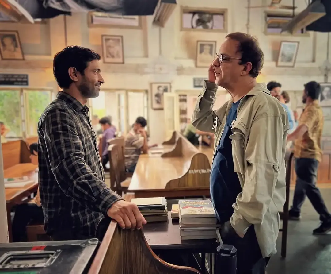 How Did Vikrant Massey Honor His '12th Fail' Director Vidhu Vinod Chopra?
