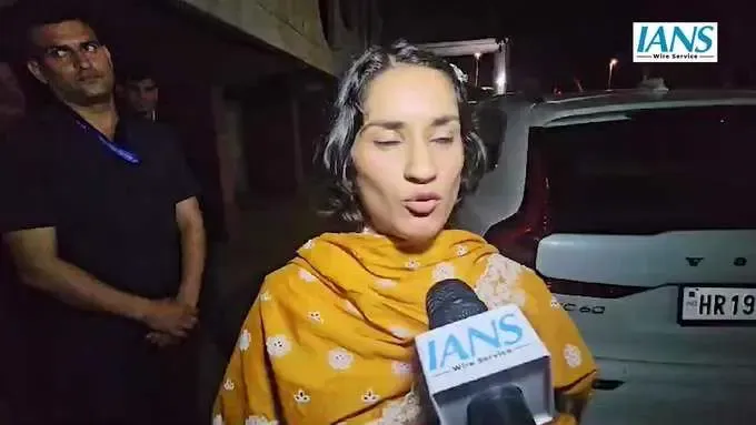 Vinesh Phogat Criticizes Sports Ministry's Move to Reinstate WFI