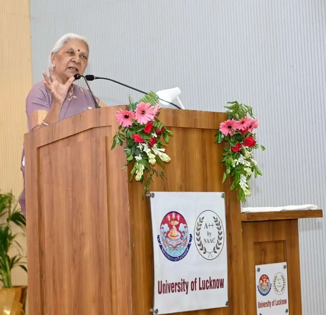 क्या विश्वविद्यालय के विद्यार्थियों को आंगनबाड़ी केंद्रों में जाकर बच्चों को डिजिटल प्रशिक्षण देना चाहिए?