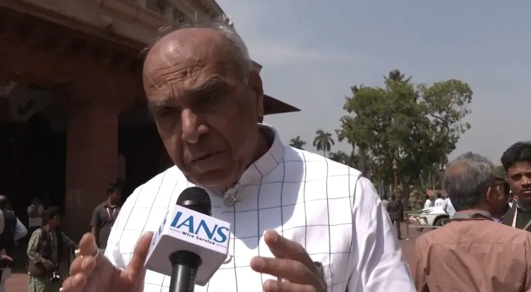 Jagdambika Pal: Waqf Bill Will Prevail Despite Protests from Muslim Groups