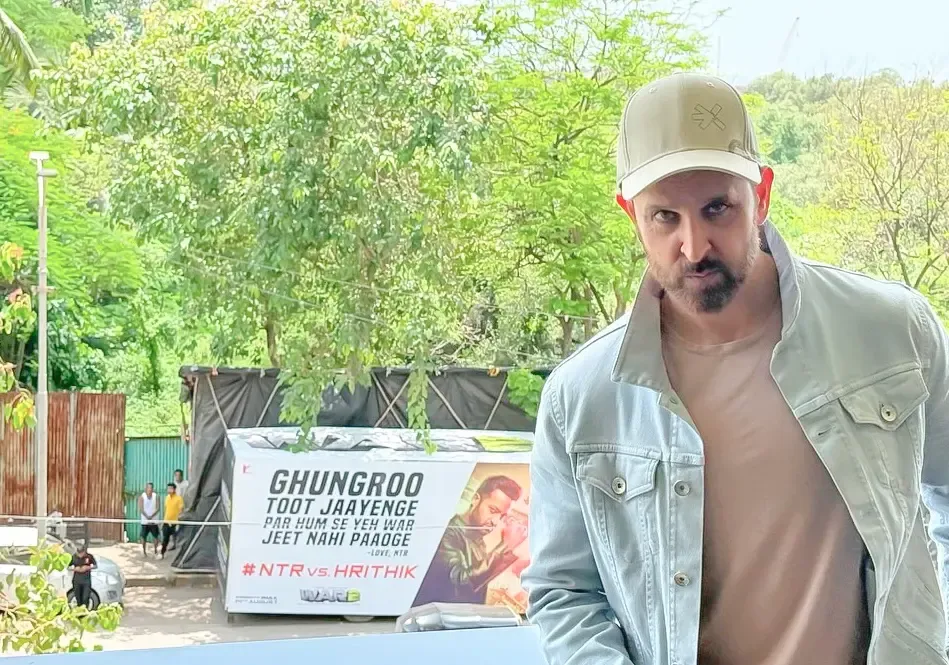 क्या 'वॉर 2' से पहले ऋतिक रोशन और जूनियर एनटीआर की सोशल मीडिया पर नोकझोंक ने बढ़ाया फैंस का उत्साह?