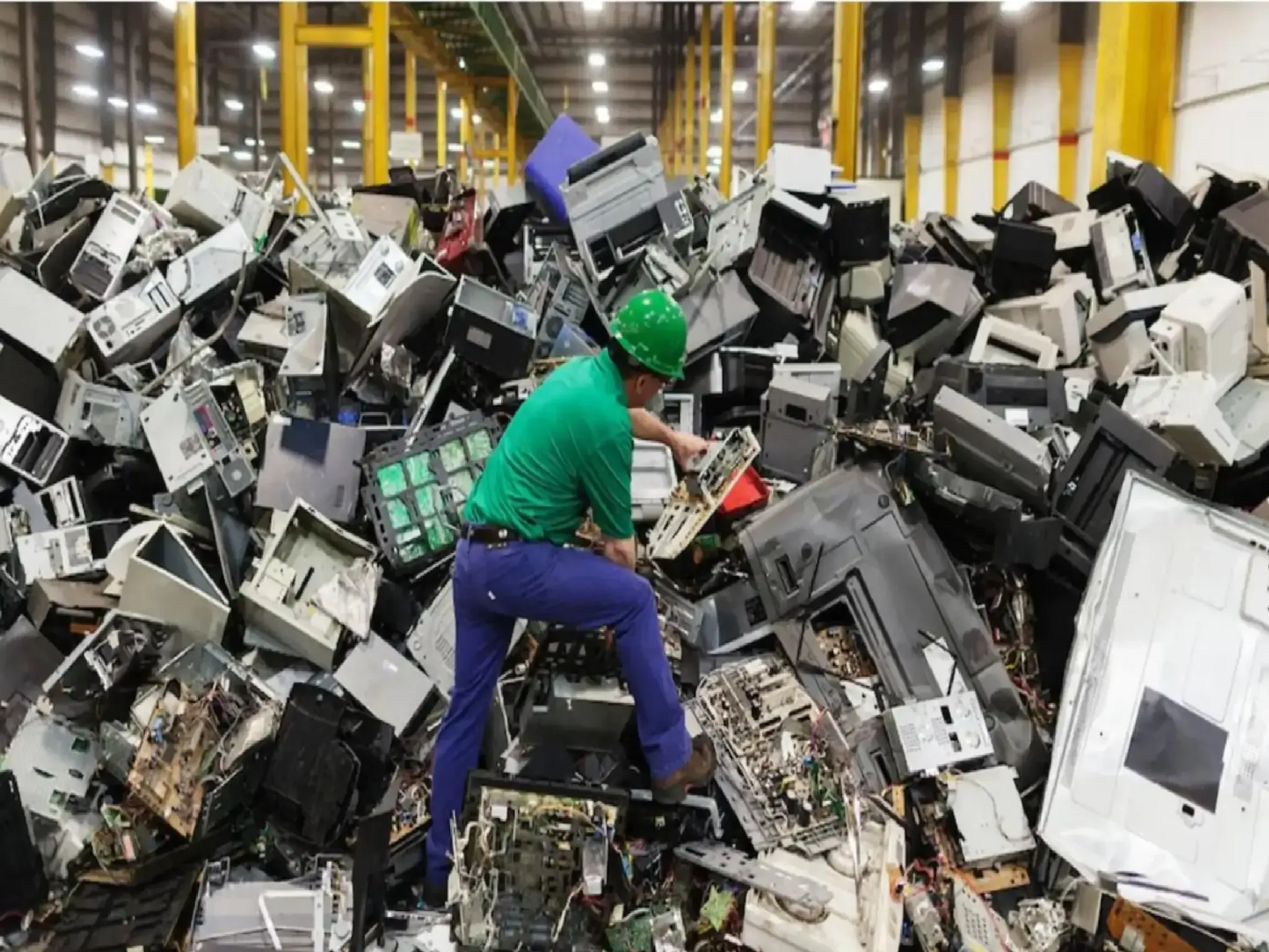Attero Experiences 31% Drop in Net Profit for FY24