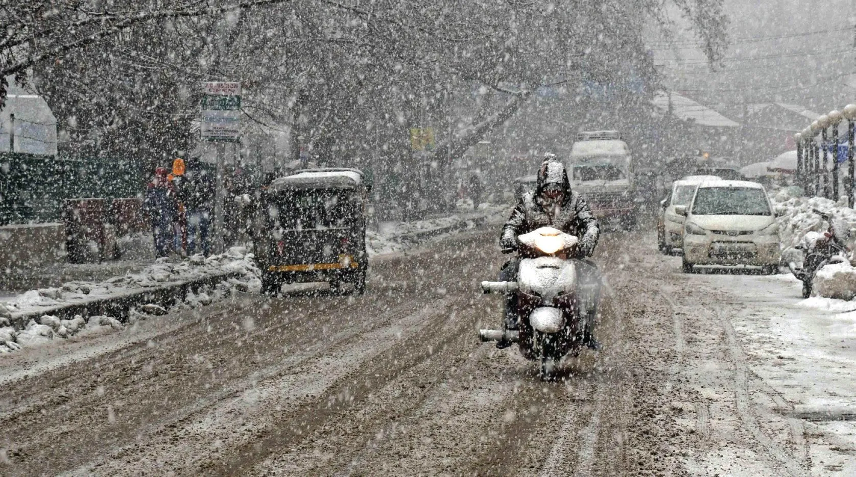 Weather Bureau Predicts Rain and Snow for J&K