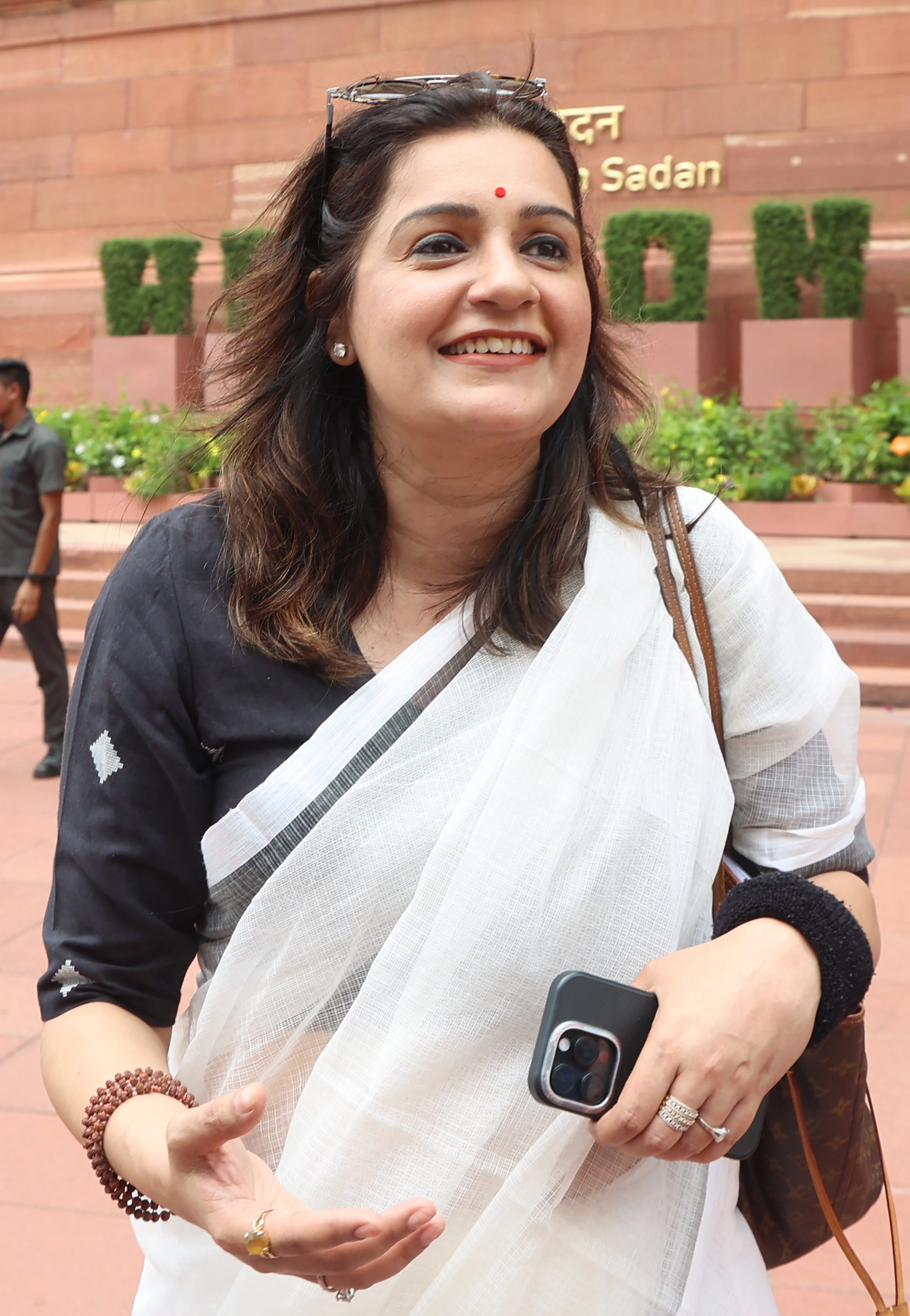 Is India Ready to Assert Its Trade Position? Priyanka Chaturvedi Supports EAM Jaishankar's Global Trade Views