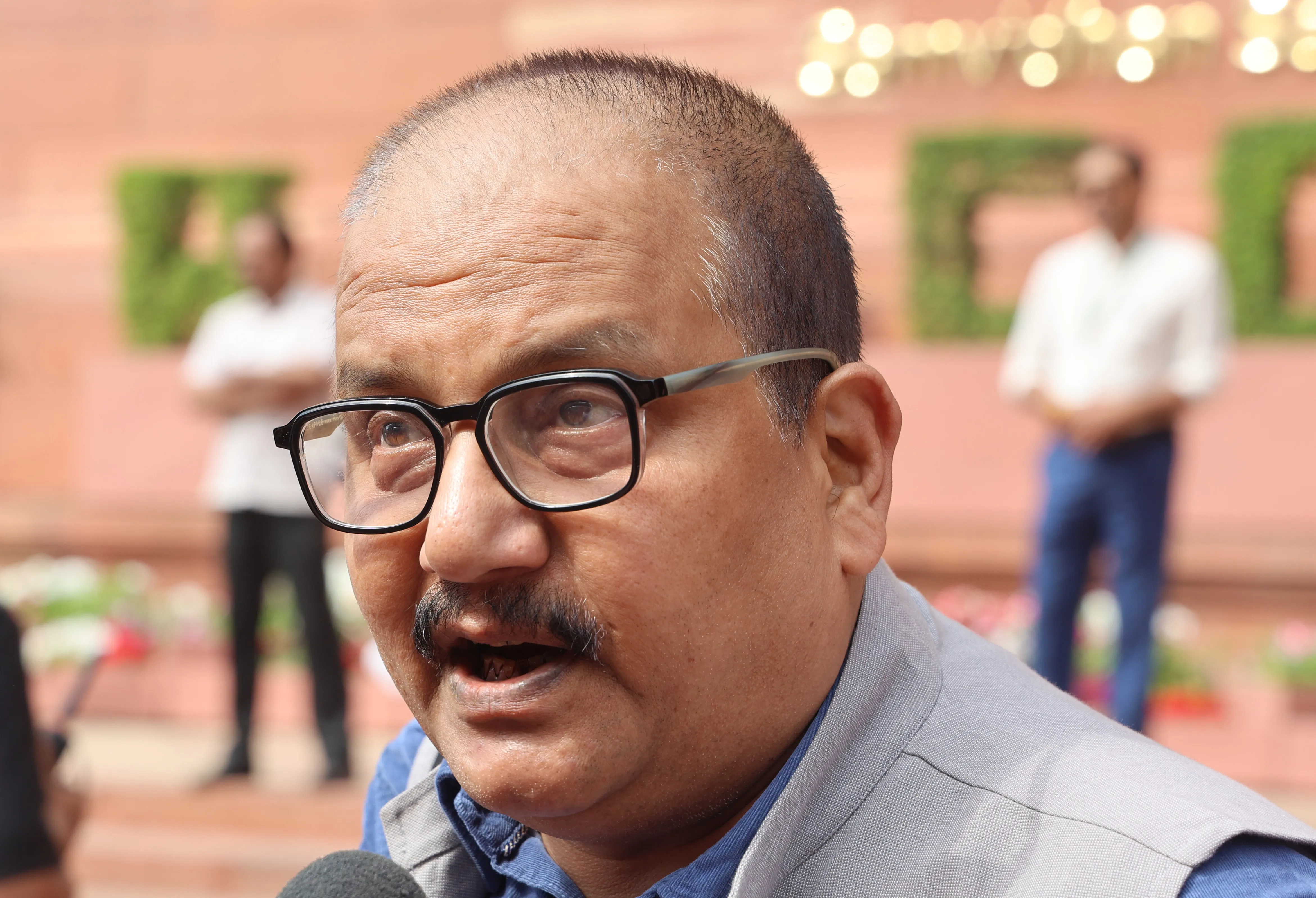 What Does Manoj Jha Say About Nishikant Dubey's Remarks on Rajiv Gandhi?