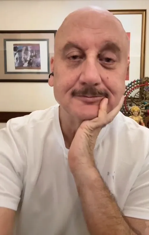 Why Does Anupam Kher Feel 'Heavy-Hearted' Before Traveling Abroad Amidst India-Pakistan Tensions?