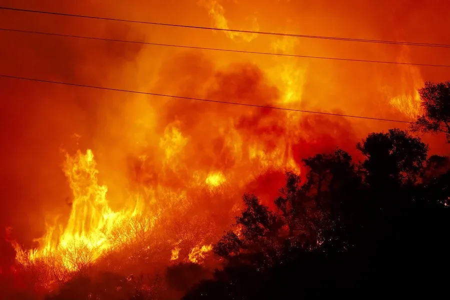 What is Causing the Wildfire at Grand Canyon National Park?