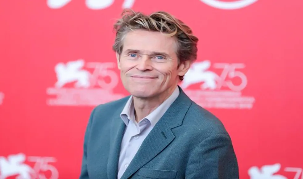 How Does Willem Dafoe Approach the Role of a Ruthless Billionaire?