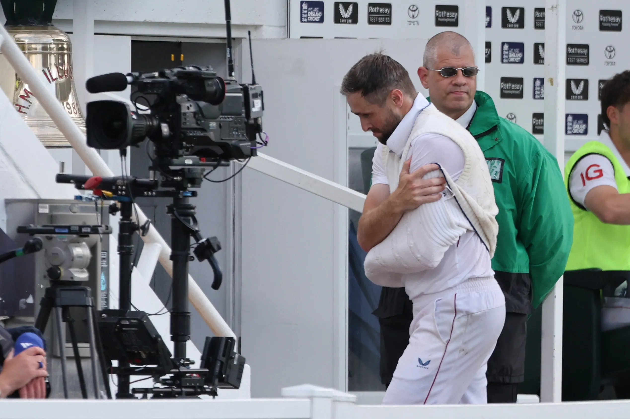 Is Chris Woakes Out for the Remainder of the 5th Test Due to Shoulder Injury?