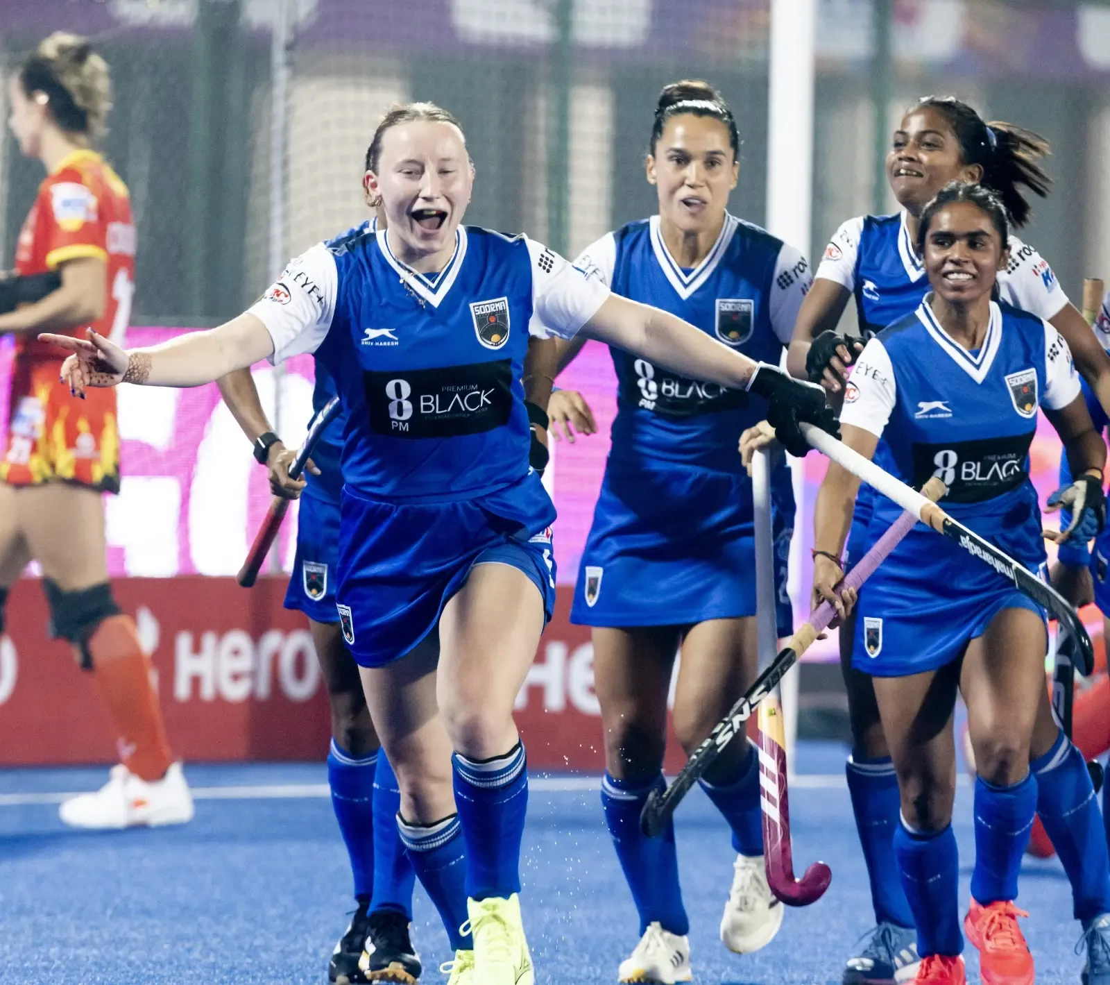 Soorma Hockey Club Dominates Bengal Tigers in Women's HIL Opener