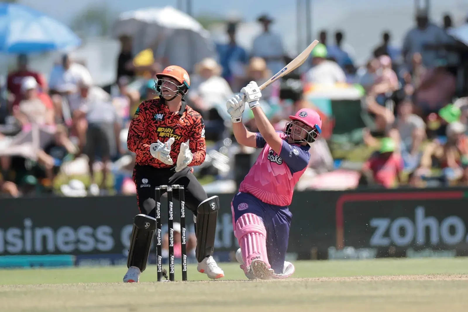 Dinesh Karthik Predicts Future IPL Spot for Lhuan-dre Pretorius