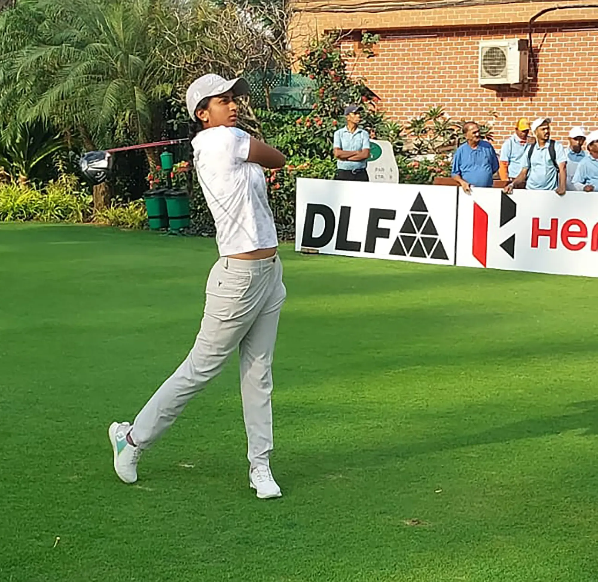 WPGT 2025: Amateur Saanvi Takes the Lead on Day 2