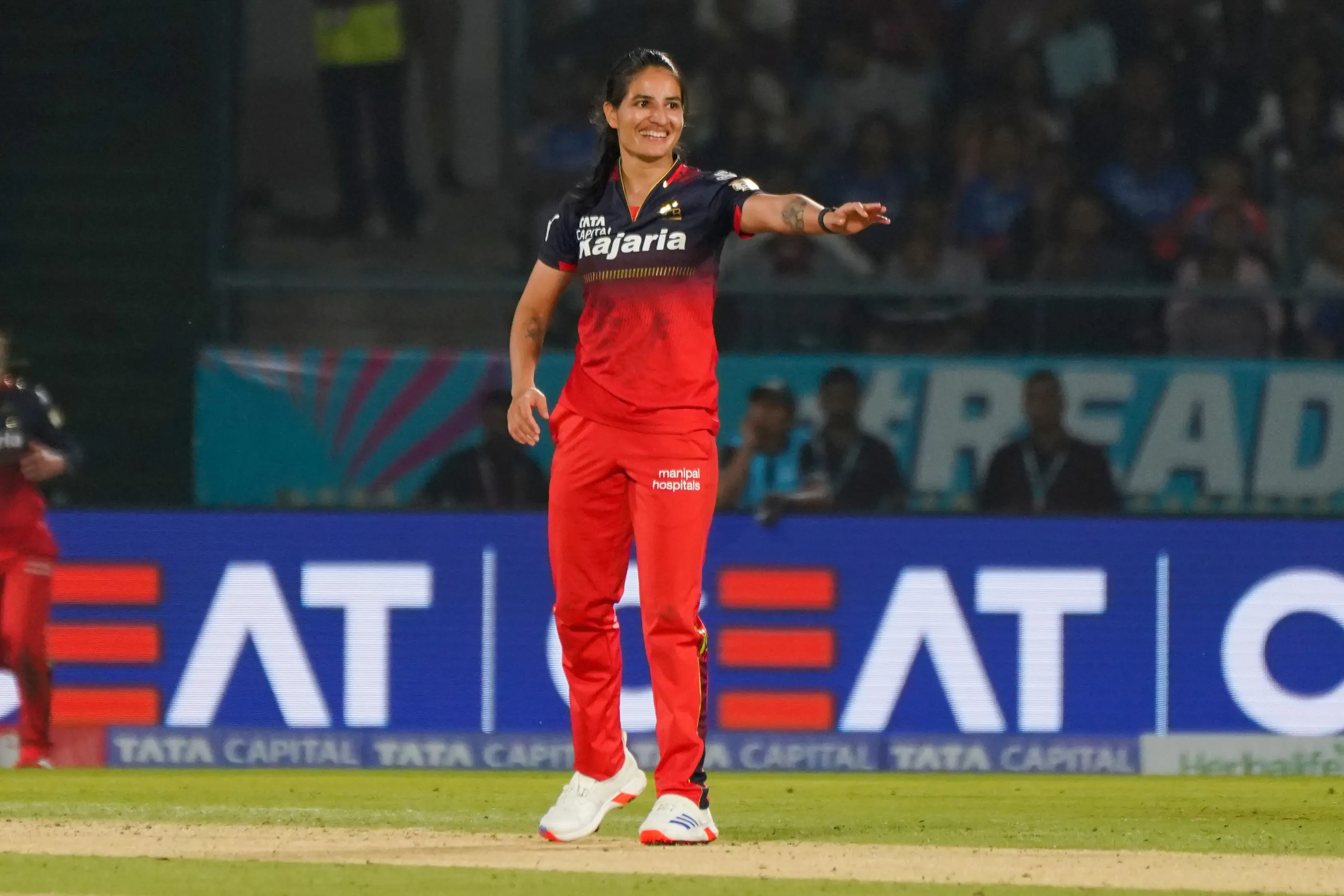WPL 2025: Smriti Mandhana Praises Bowlers for Keeping DC Under 150
