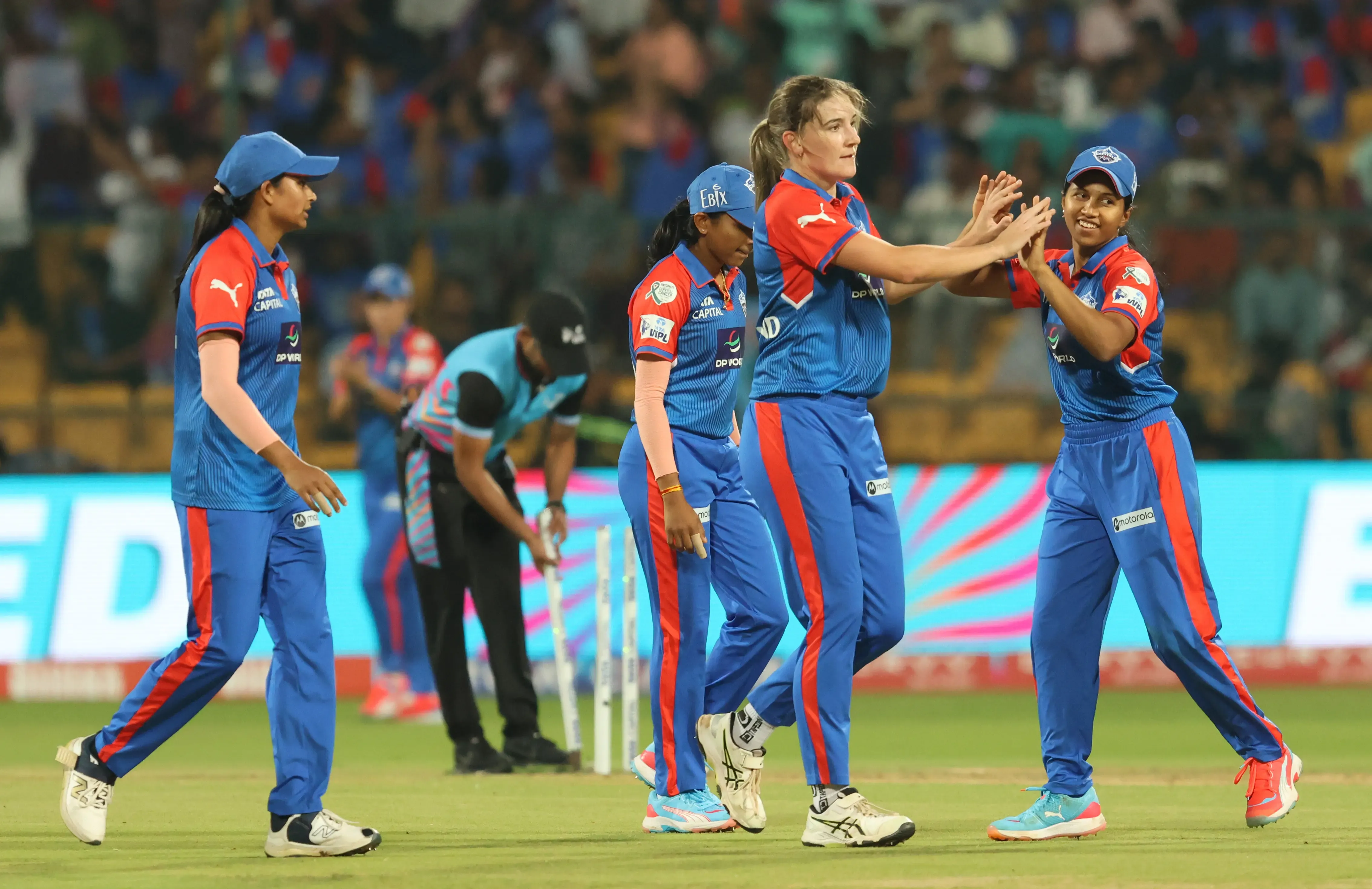 WPL 2025: DC Pacers Limit GG to 127/9 Despite Fulmani's Late Efforts