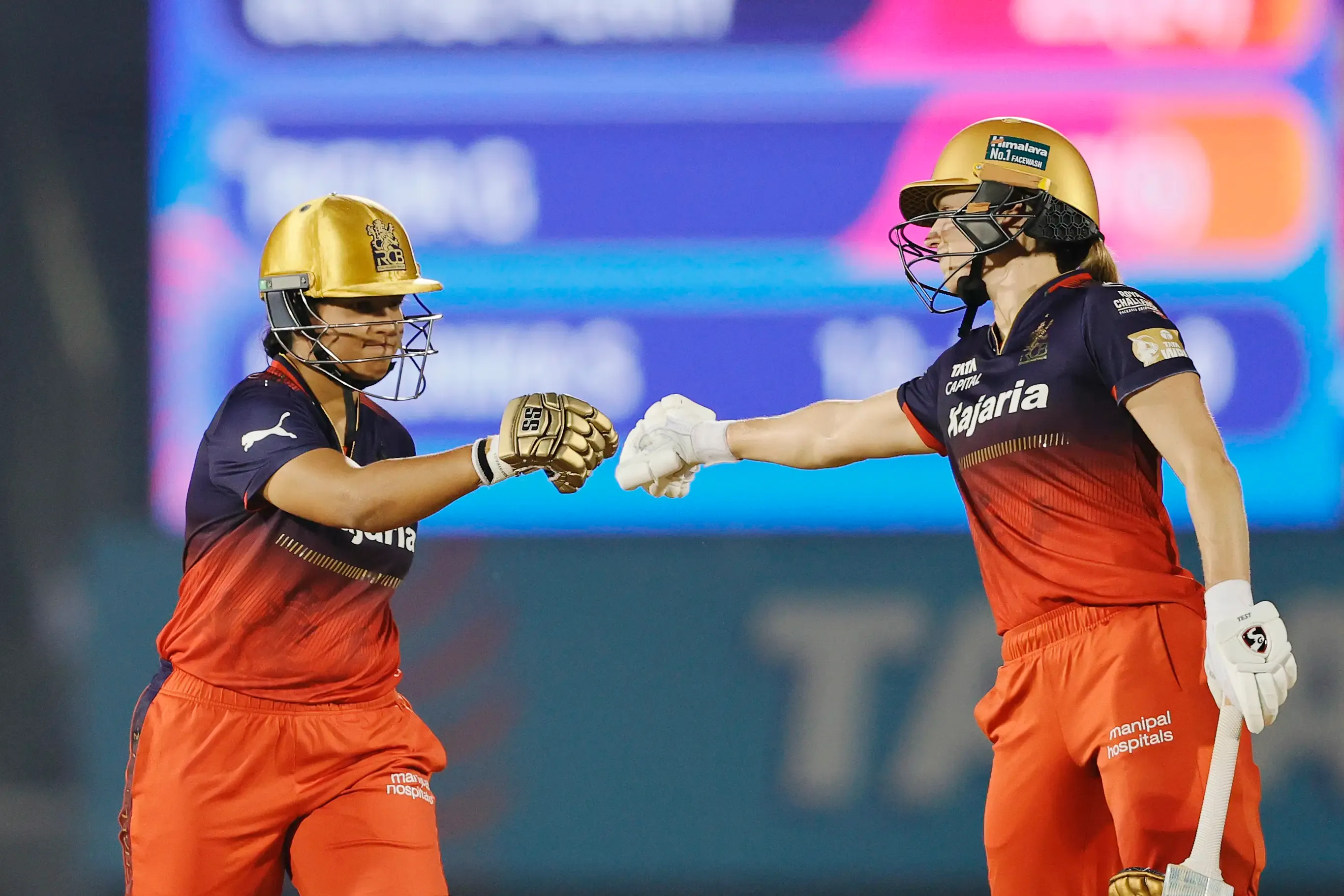 WPL 2025: Mandhana and Perry Power RCB to 199/3 Against MI