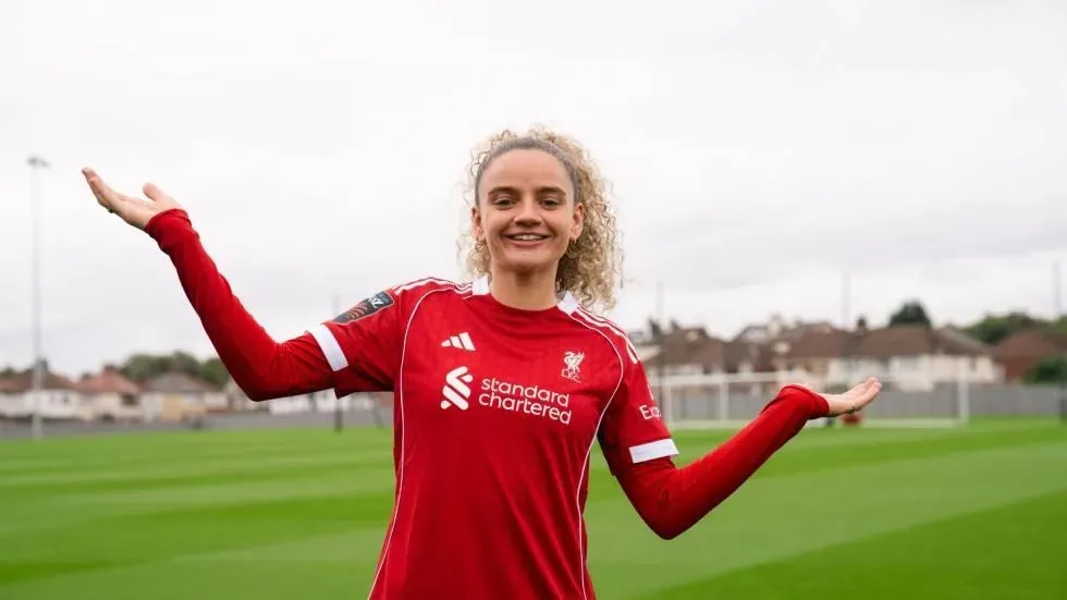 Why Did Leanne Kiernan Sign a New Deal with Liverpool?