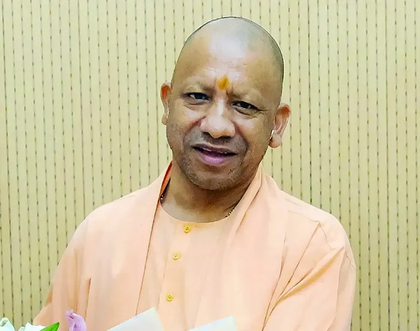 क्या योगी सरकार का अनूठा प्रयास वृद्धाश्रमों और सर्वोदय विद्यालयों में गूंजे योग के मंत्र?