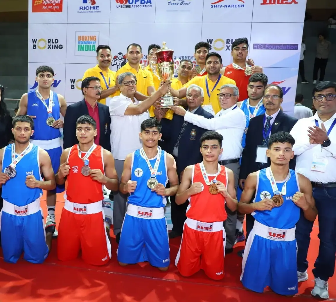 Who Clinched the Team Gold at Youth National Boxing Championships?