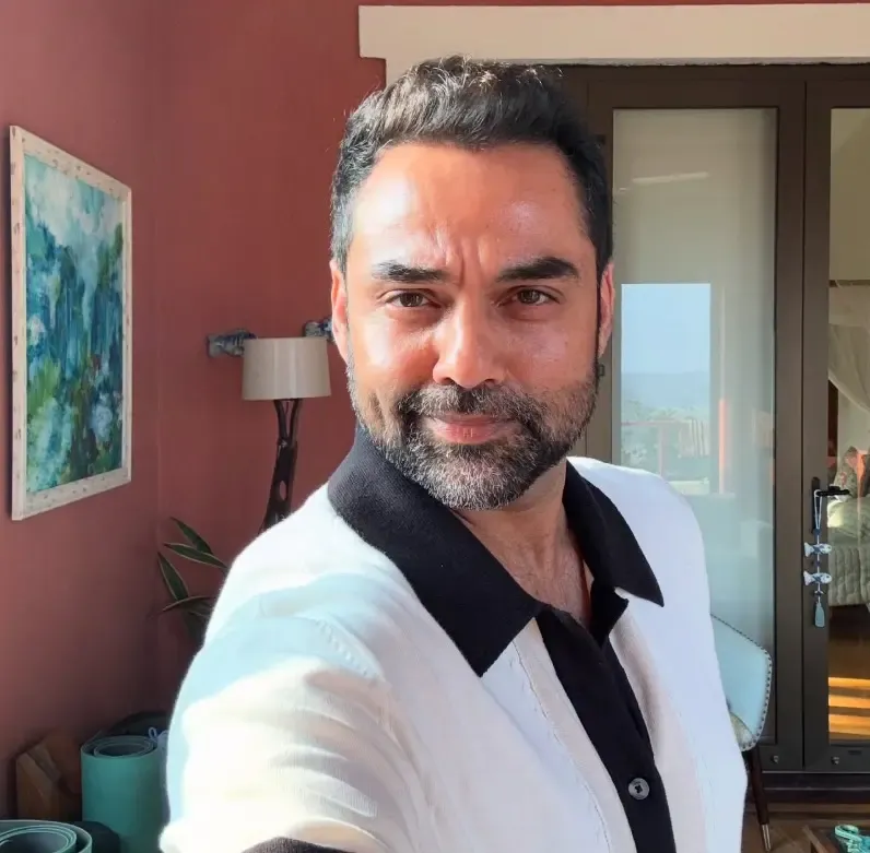 क्या 'जिंदगी ना मिलेगी दोबारा' का पार्ट 2 आएगा? अभय देओल का जोया अख्तर से आग्रह
